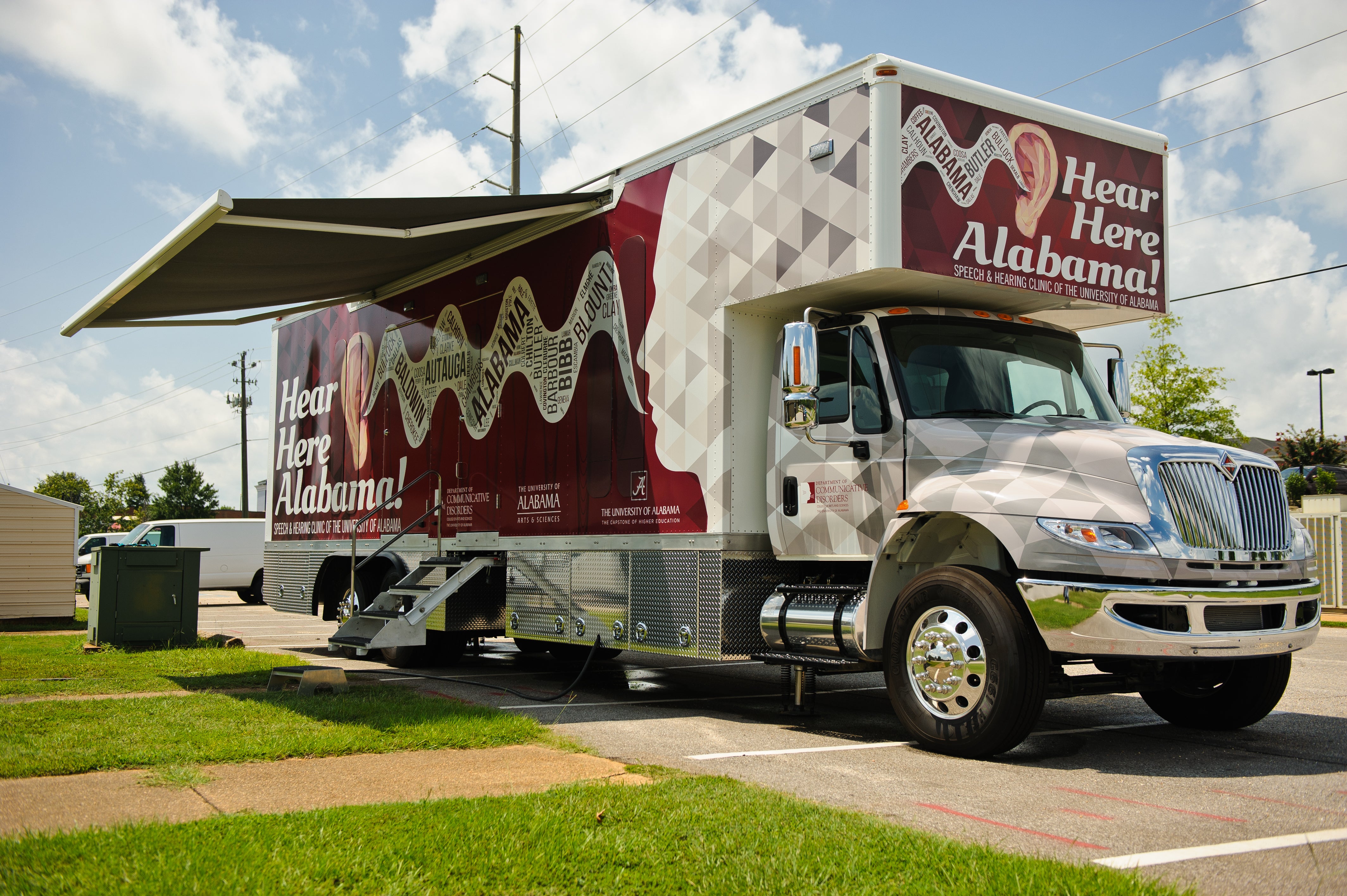 UA Department of Communicative Disorders to Give Free Hearing Exams with “Hear Here Alabama” truck