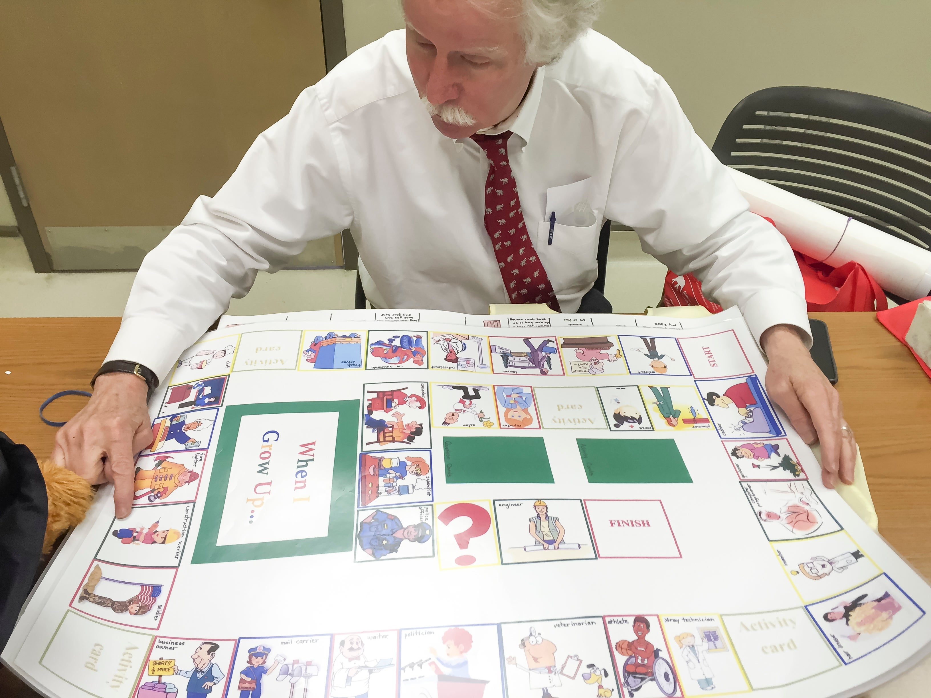 UA Social Work Professor Weaves Innovation Into Classes, Scholarship