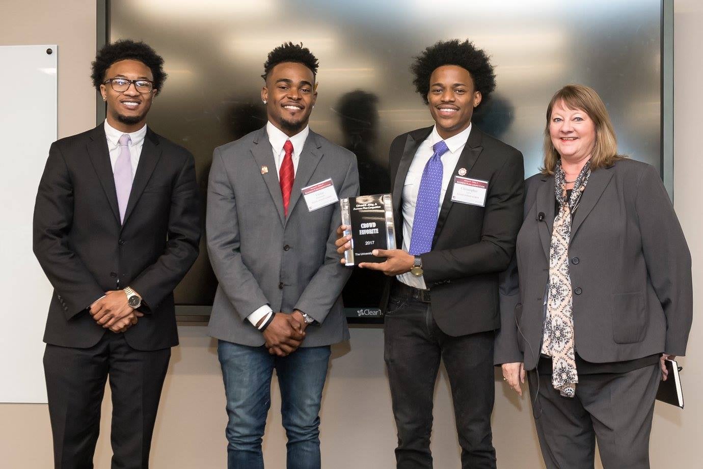 River Pitch Event to Spark Local Entrepreneurship