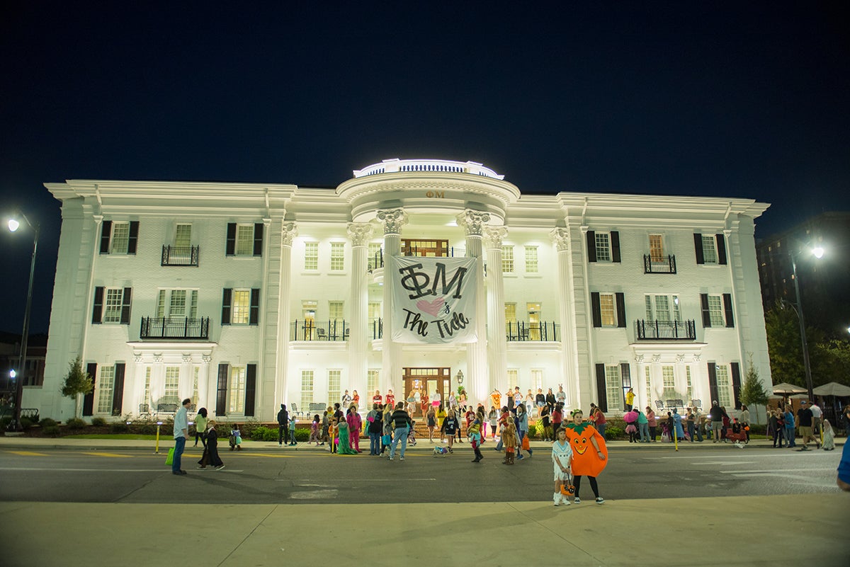 Trick-or-Treat on UA Sorority Row Set for Oct. 24