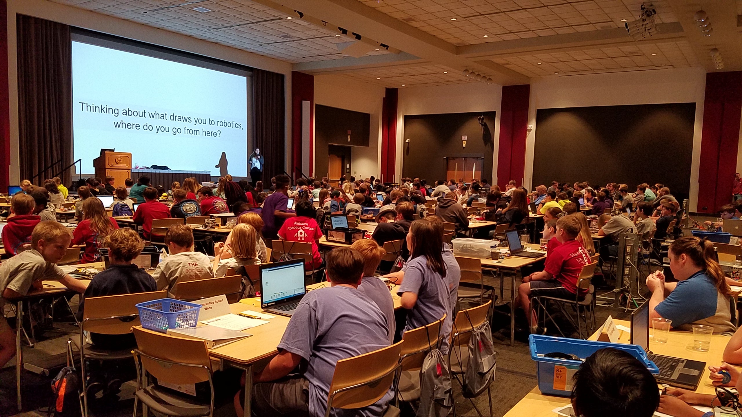 UA Holds K-12 Robotics Competition