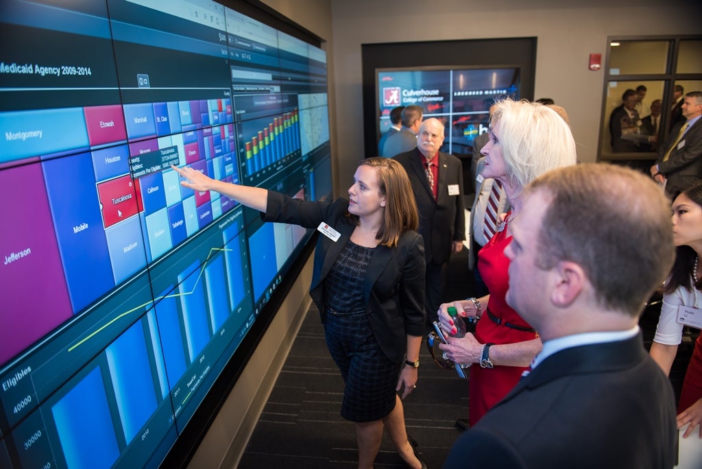 New Grad Program Integrates Data Analysis, Business Applications