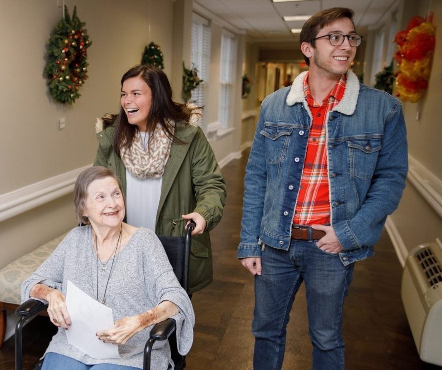 Christmas Wreaths Brings Generations Together